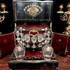 Tyylikäs Napoleon III -kauden liköörisetti (Cave à Liqueur), - pikkukuva 2