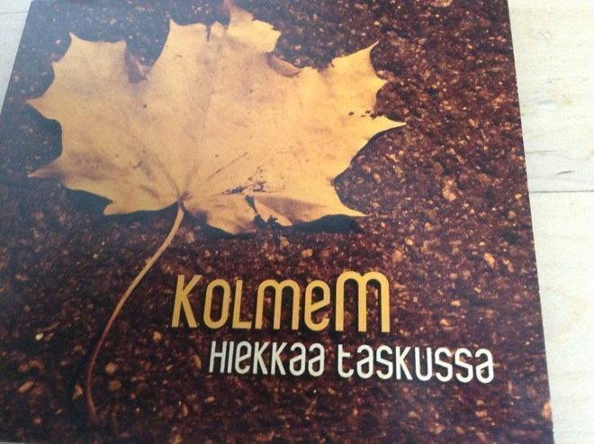 KolmeM :  Hiekkaa taskussa  cd