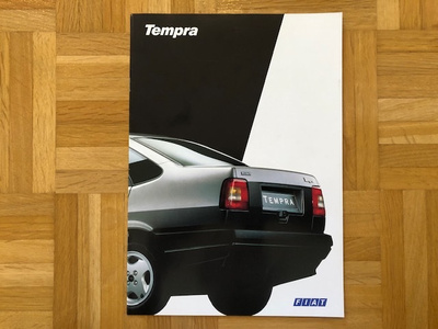 Esite Fiat Tempra noin vuodelta 1992-1993