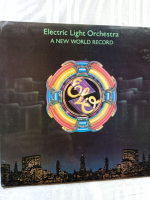 LP-LEVY: ELECTRIC LIGHT ORCHESTRA: A NEW WORLD RECORD