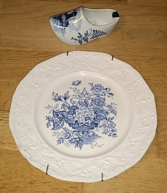 Mason`s Seinälautanen & Delft`s Blouw Koriste-Esineet (2kpl.