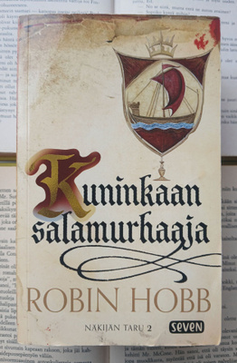 Robin Hobb - Kuninkaan salamurhaaja (pokkari)