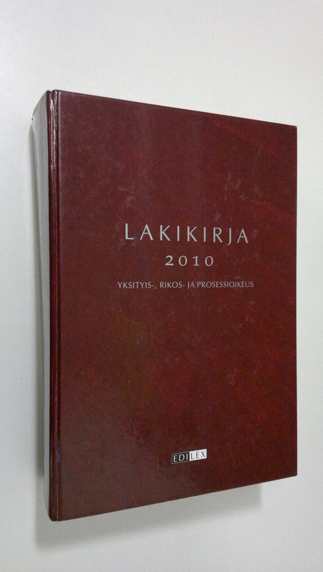 Lakikirja 2010: Yksityis-, rikos- ja prosessioikeus