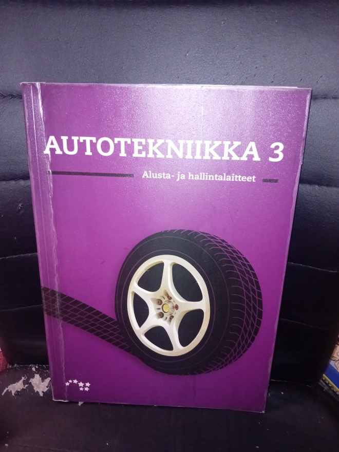 Rantala ym : Autotekniikka 3 Alusta- ja hallintalaitteet