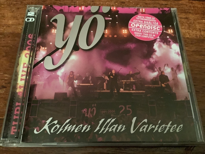 YÖ / Kolmen Illan Varietee
