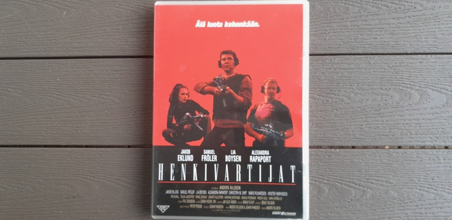 DVD: Henkivartijat (Jakob Eklund, Samuel Fröler 2001)