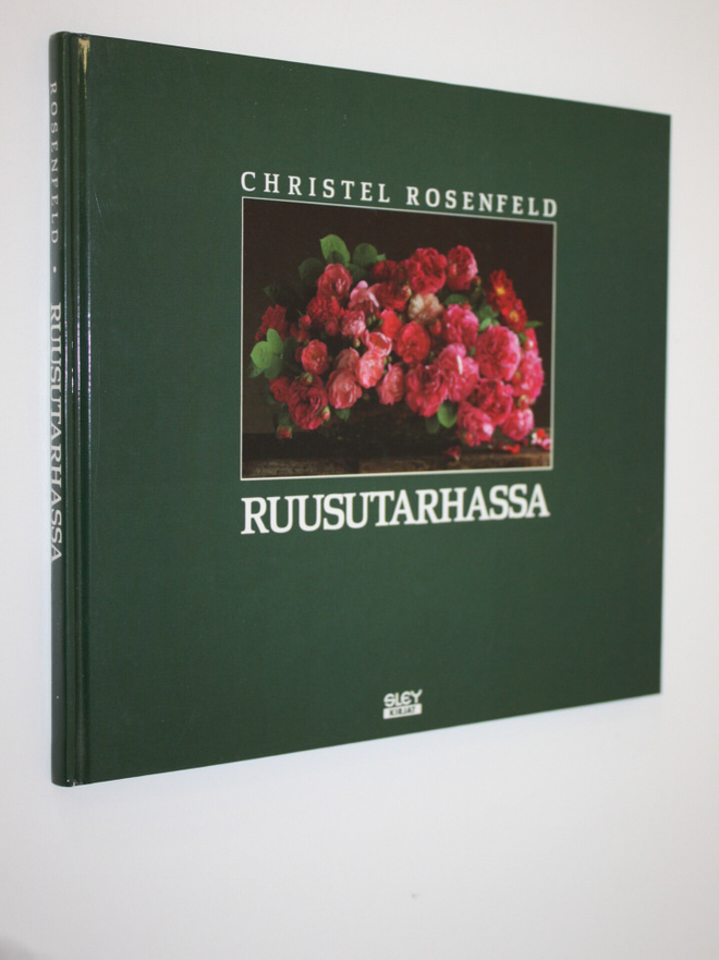 Christel Rosenfeld : Ruusutarhassa