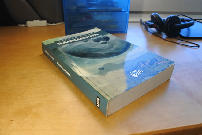 Vernor Vinge: Rauhansota, nidottu, hyvä