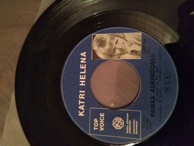 Katri Helena - Paikka auringossa 7"