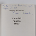 Hannu Niklander : Kauniisti niiaava tytär (signeerattu, t... - pikkukuva 3