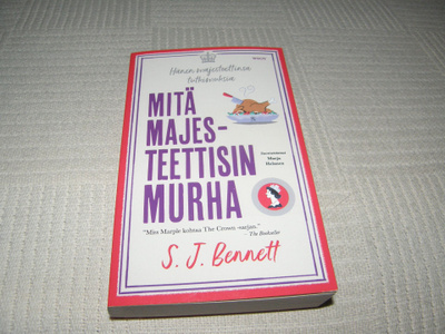 S. J. Bennett Mitä majesteettisin murha -pok