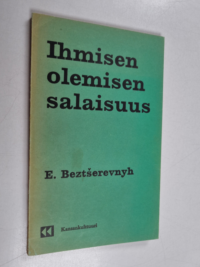 E. Beztserevnyh : Ihmisen olemisen salaisuus : kansantaju...