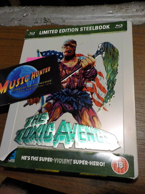 THE TOXIC AVENGER BLU-RAY (W)