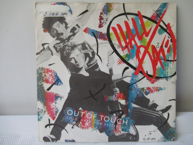 DARYL HALL & JOHN OATES - OUT OF TOUCH 7" VINYL