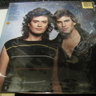 HUGHES - THRALL LP 1. US PAINOS '82 EX+/EX- - pikkukuva 2