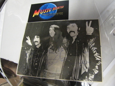 BLACK SABBATH LEHTIKUVA GILLANIN, IOMMIN SEKÄ BUTLERIN NIMM.