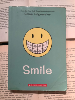 Raina Telgemeier - Smile (softcover)