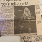 Steve Vai nimikirjoitus lehtikuvassa - pikkukuva 1