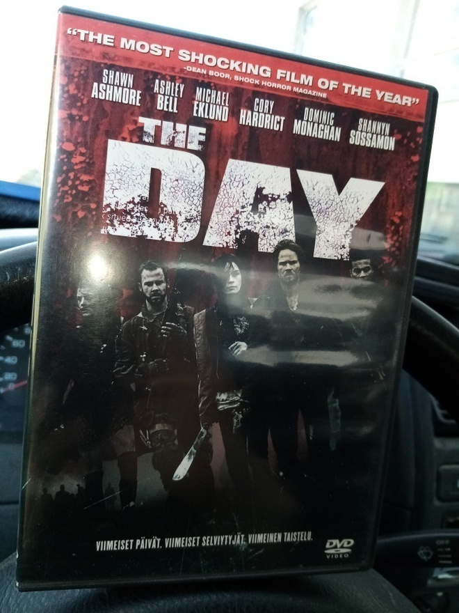 DVD  :  THE DAY  (  OHJ. DOUG AARNIOKOSKI) SIS POSTIKULU.