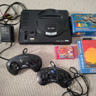 Sega Mega Drive + 2 ohjainta + pelejä - pikkukuva 1