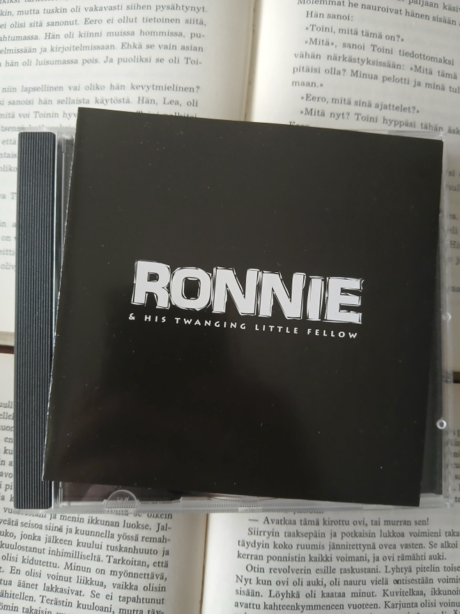 Ronnie & His Twanging Little Fellow - s/t (CD)