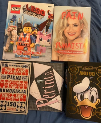Kirjoja Disney talous romaani militaria, myydään yksittäin!