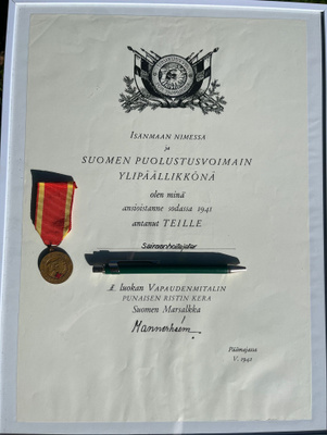 1. ja 2. luokan Vapaudenmitali prk 1941 + myöntökirjat
