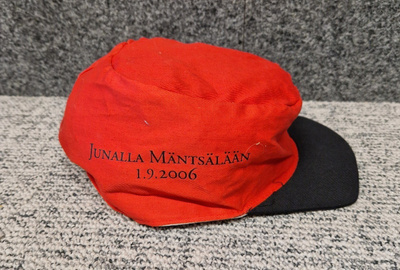 Junalla Mäntsälään 2006 lippis