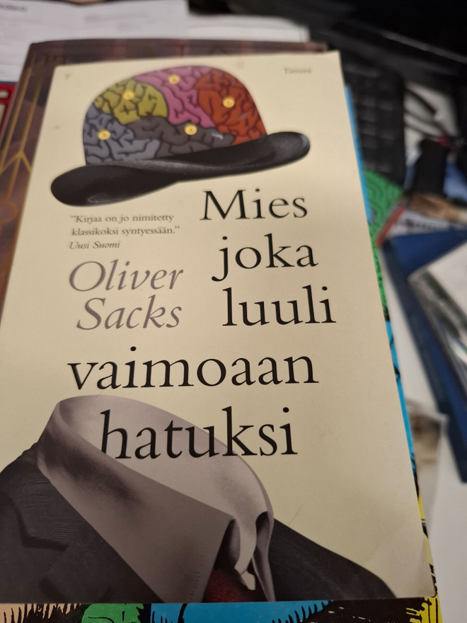 Oliver Sacks Mies joka luuli vaimoaan hatuksi
