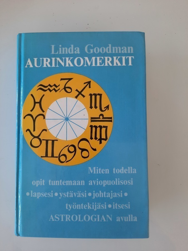 Aurinkomerkit horoskooppi kirja