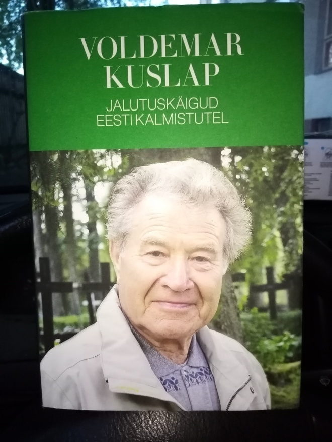 KUSLAP : JALUTUSSKÄIGUD EESTIKALMISTUTEL ( SIS POSTIKULU  )