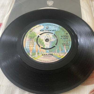 ROD STEWART: Sailing +1 * UK 1975