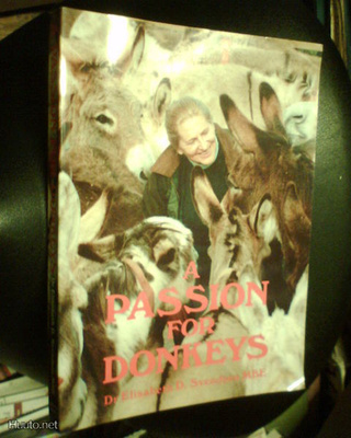 A Passion for Donkeys ( 1992 ) Sis.postikulut