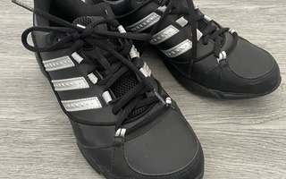 Adidas Adiprene lenkkarit