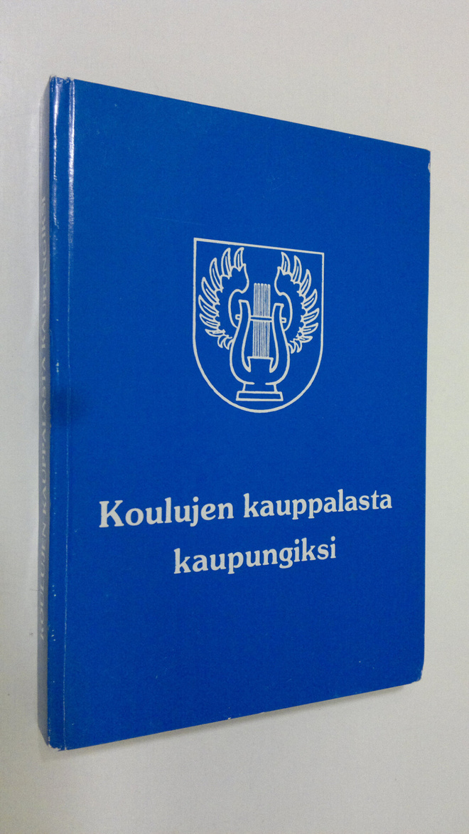 Koulujen kauppalasta kaupungiksi - Tämän vuosisadan Järve...