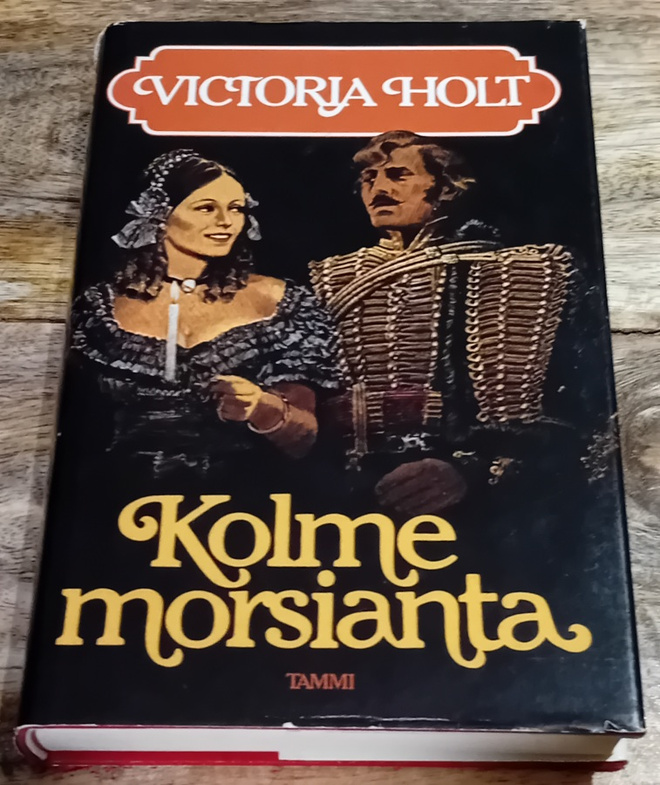 Victoria Holt - Kolme morsianta