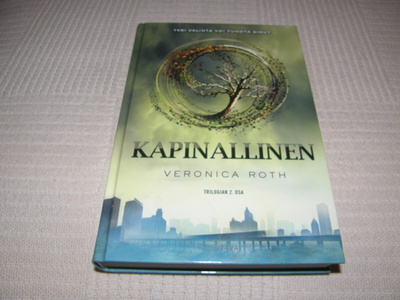 Veronica Roth Kapinallinen