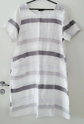 mekko 50-52 (Zizzi L taskut)