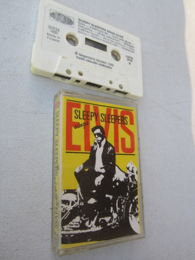 SLEEPY SLEEPERS-SINGS ELVIS  (c-kasetti)