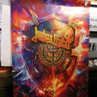 JUDAS PRIEST INVINCIBLE SHIELD POSTERI KAHDELLA NIMMARILLA - pikkukuva 1
