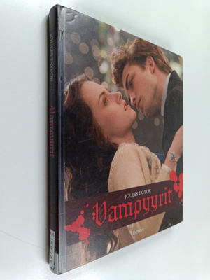 Joules Taylor : Vampyyrit