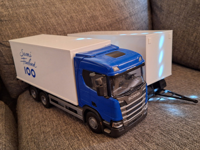 Emek Suomi 100 Scania R 500 ja perävaunu