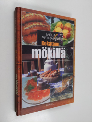 Mirja Pietikäinen : Kokataan mökillä
