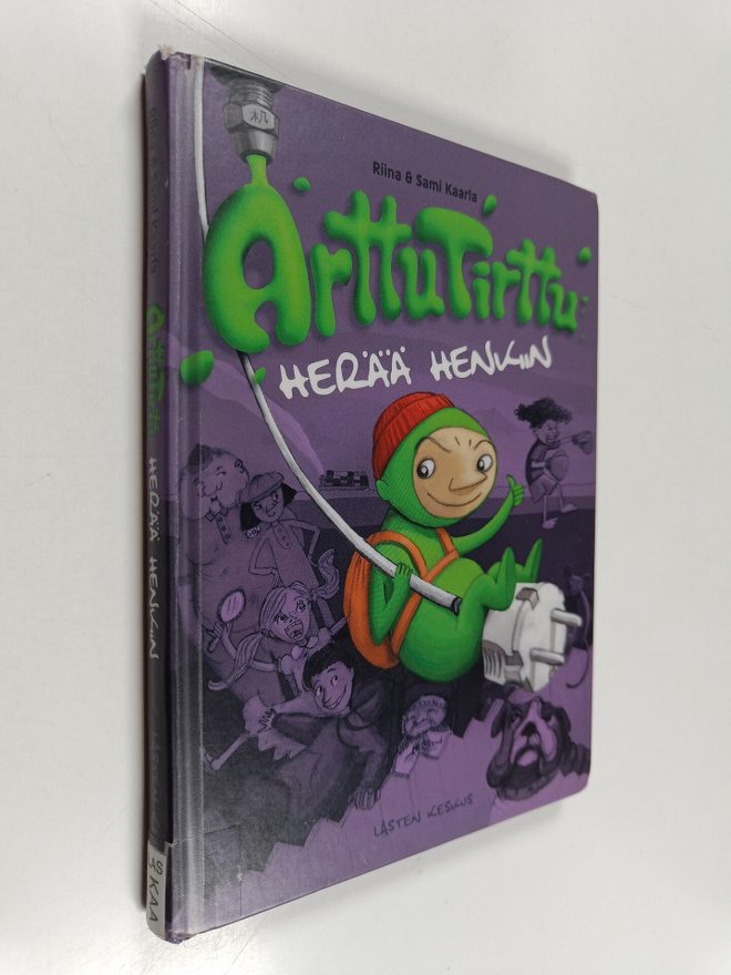 Riina Kaarla : Arttu Tirttu herää henkiin