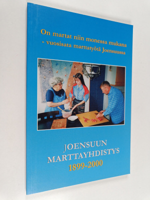 Marja Simola : On martat niin monessa mukana : vuosisata ...