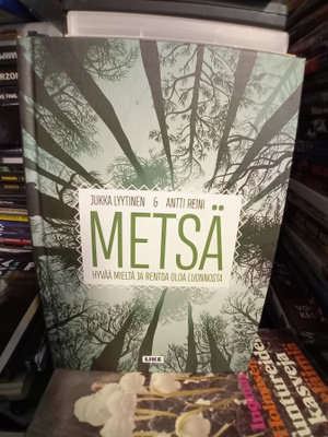 Lyytinen:  Metsä ( SIS POSTIKULU  )