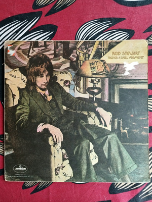 Rod Stewart: Never A Dull Moment Vinyyli LP