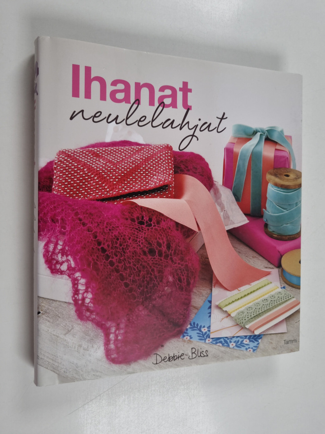 Debbie Bliss : Ihanat neulelahjat : 30 neulelahjaideaa