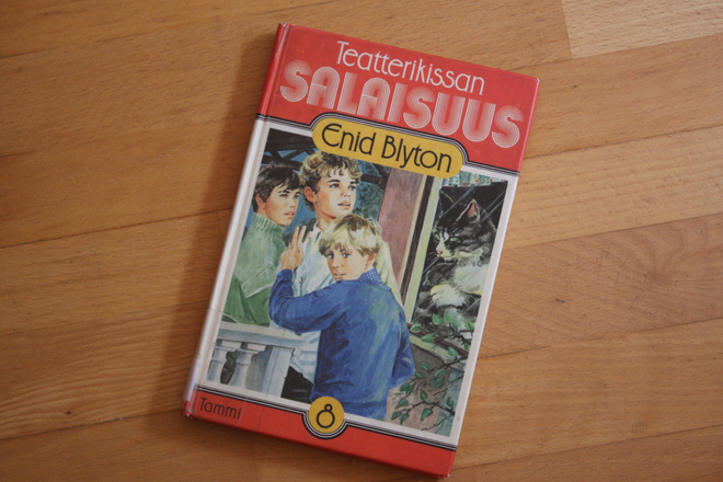Enid Blyton Teatterikissan salaisuus #6