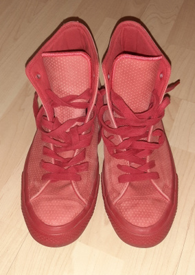 Converse All Star 42 Chuck Taylor II pun